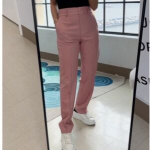 Burberry Pink Pants
Straight Fit Tailored Trousers size 4